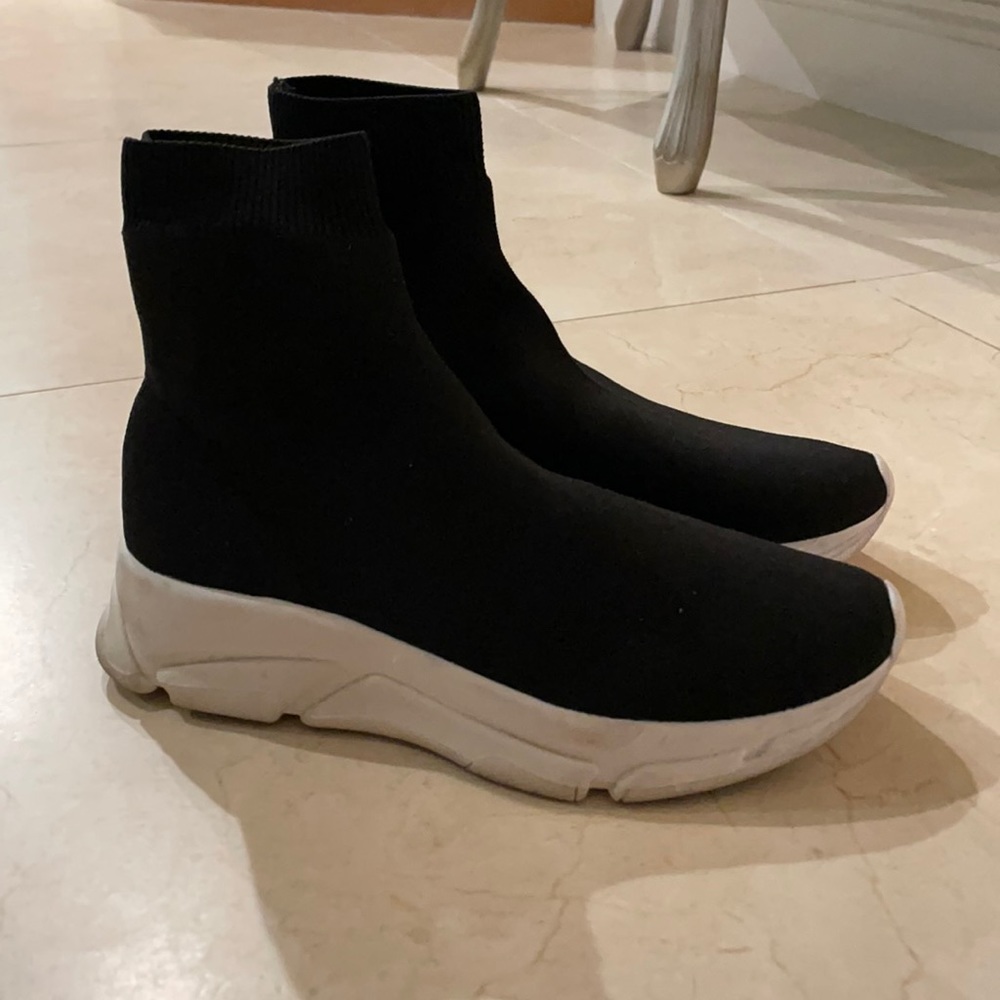 Steve Madden sock sneakers